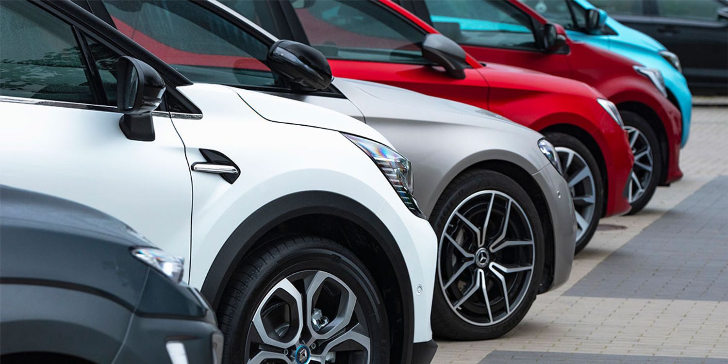 ارتباط با کارشناسان بیمه